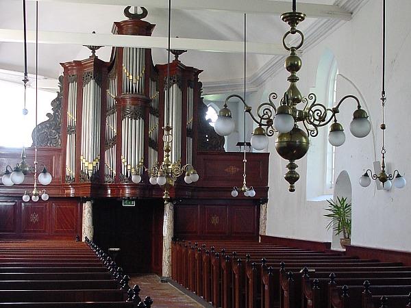 Usquert int richting orgel